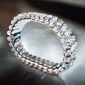 🌟💎Amazing Parco Rhinestone Expansion Bracelet